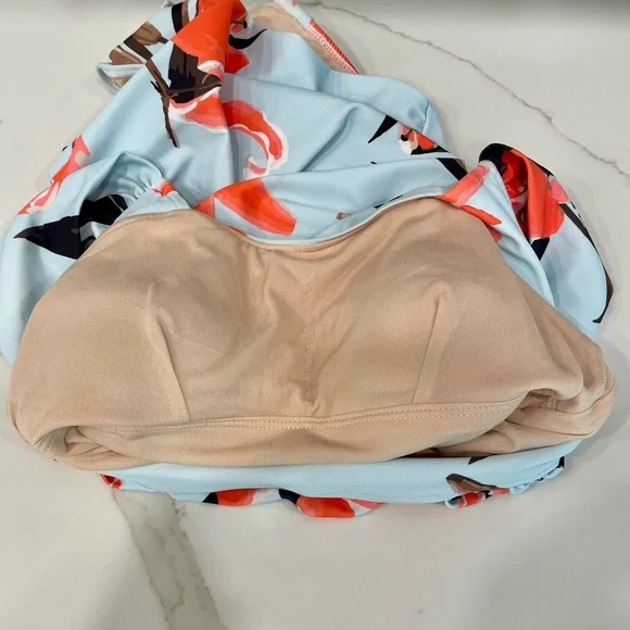 Like New Albion Bathing Suit - Size Small - Picture 5 of 8